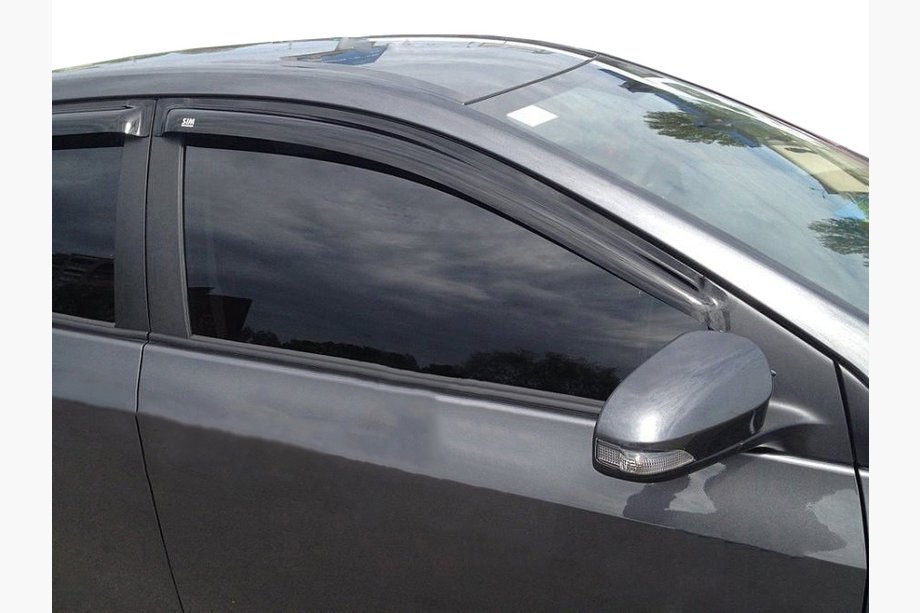 Toyota Corolla 2013-2019 Windabweiser (4 Stk, SIM) Image