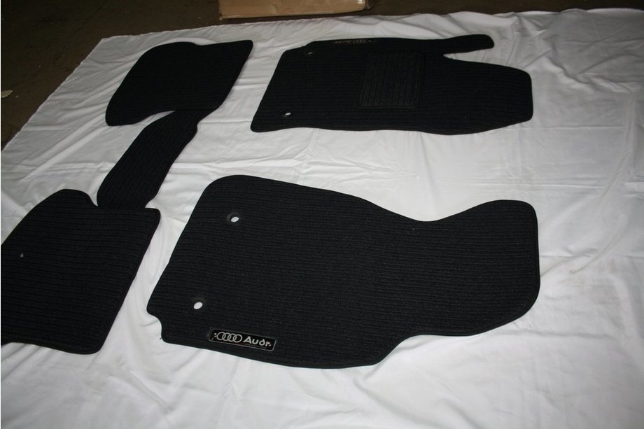 Audi A3 1996-2003 Textil Fußmatten (Corona) Image