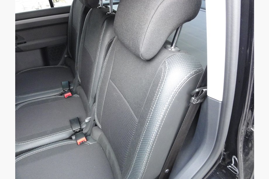 Volkswagen Touran 2003-2010 Autositzbezüge SoyuzAuto Premium Foto 2
