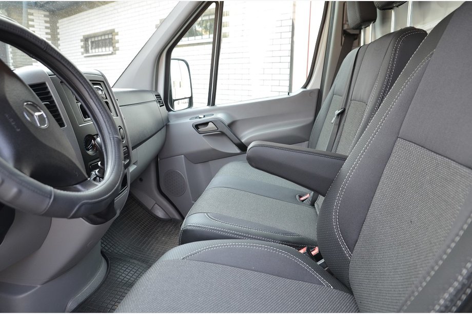 Volkswagen Crafter 2006-2016 Autositzbezüge (Kunstleder↗Stoff, Premium) 2↗1 Foto 5