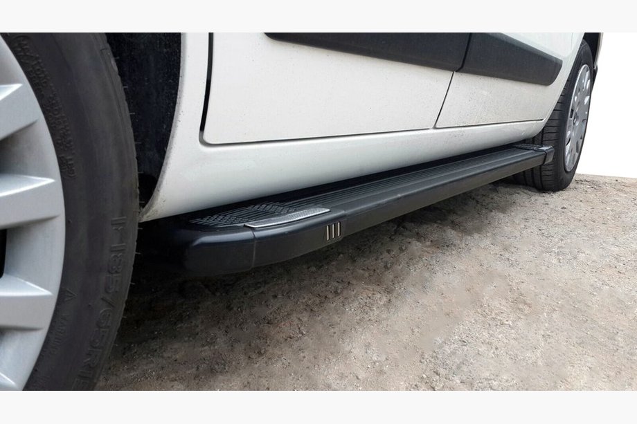 Peugeot Bipper 2008-2017 Seitenschweller Mostu Black (2 Stk, Aluminiumprofil) Foto 2