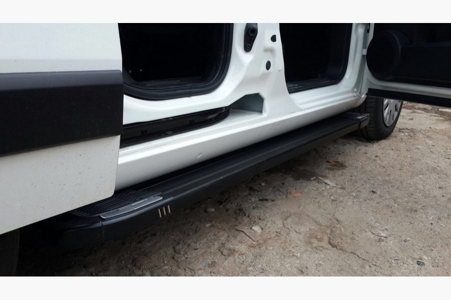 Peugeot Bipper 2008-2017 Seitenschweller Mostu Black (2 Stk, Aluminiumprofil) Foto 7