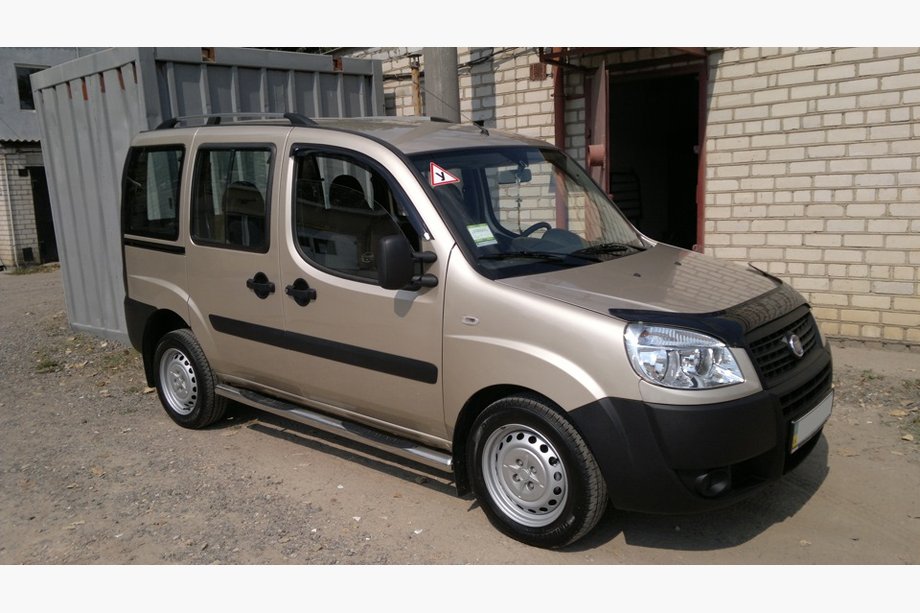 Fiat Doblo I 2005-2010 Dachreling Chrom Standardbasis, Kunststofffüße Foto 10