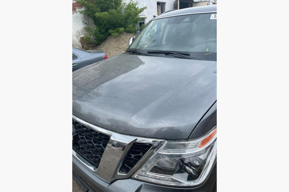 Nissan Armada 2016-2024 Motorhaube (Gebraucht, Ideal 2019) Image