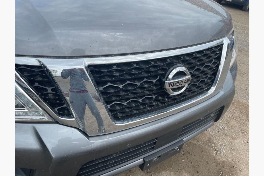 Nissan Armada 2016-2024 Frontgrill (Original 2019) Image