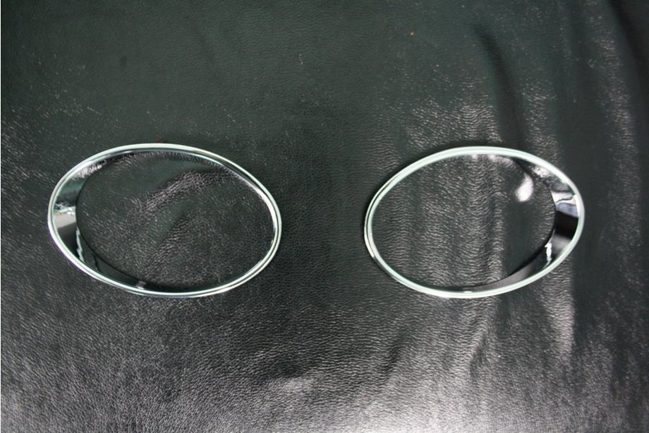 Hyundai Santa Fe 2 2006-2012 Chrom Blenden für Nebelscheinwerfer (2 Stk., Kunststoff) Image