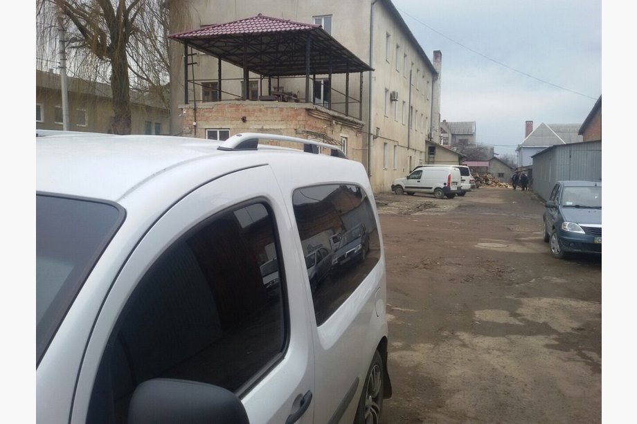 Renault Kangoo 2008–2020 Dachreling Skyport (grau matt) Maxi Basis Foto 2