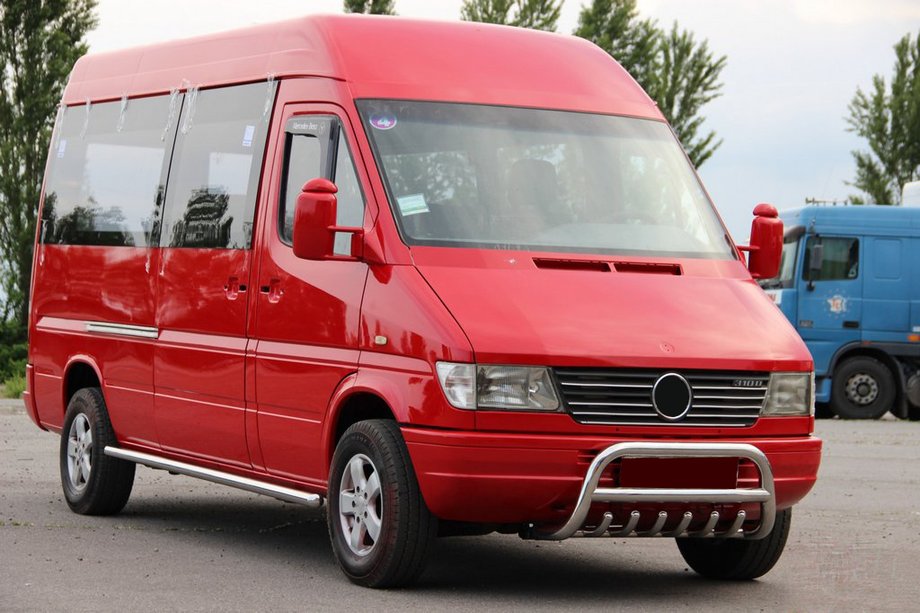 Mercedes Sprinter W901/902/903/904/905 1995–2006 Frontbügel WT008 (Edelstahl) 2000-2006 Foto 3