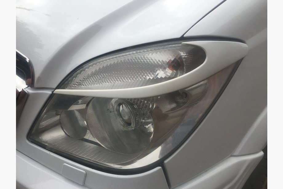 Mercedes Sprinter W906 2006–2018 Scheinwerferblenden Moon (grundiert zum Lackieren) Image