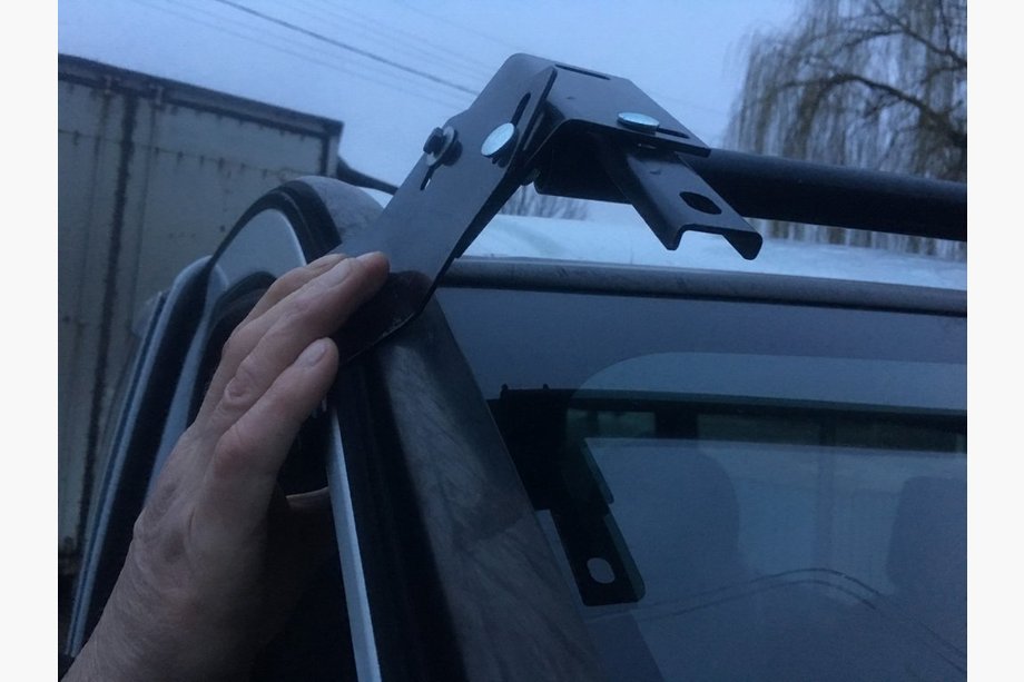 Opel Vivaro 2001–2015 Frontscheibenblende (schwarz glanz, 5mm) Foto 6