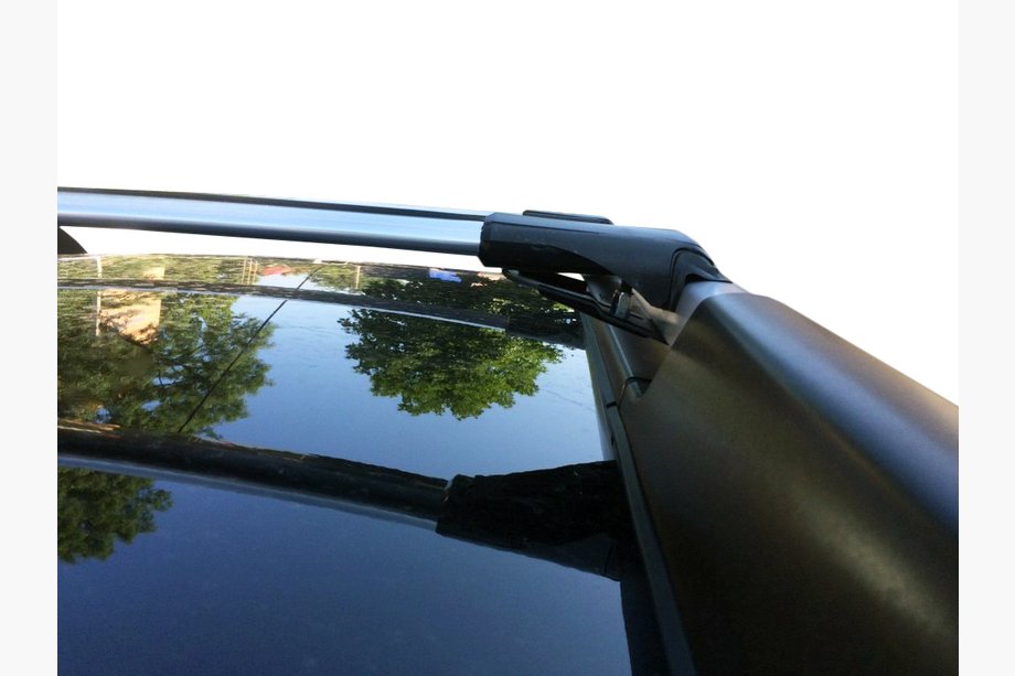 Dacia Duster 2008-2018 Dachträger für Reling abschließbar WingBar V1 (2008-2014, 2 Stk) Image