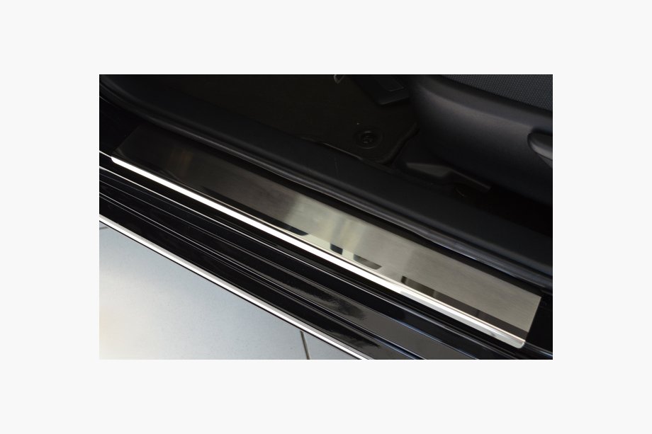 Toyota Camry 2011–2017 Einstiegsleisten Abdeckungen Nataniko (4 Stk., Edelstahl) Foto 3