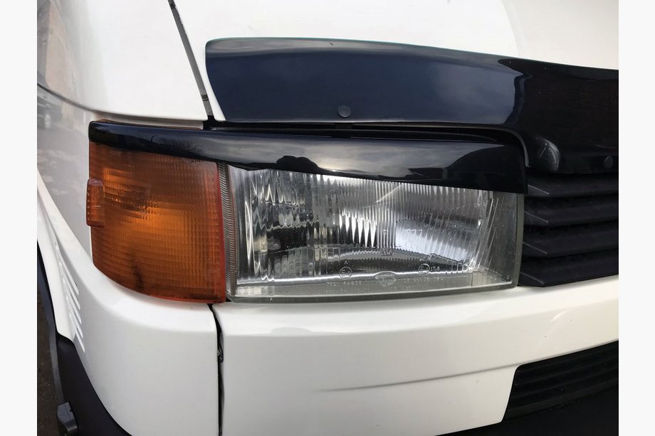 Volkswagen T4 Caravelle/Multivan 1990–2003 Scheinwerferblenden Gerade Motorhaube (2 Stk) Grundiert zum Lackieren Image