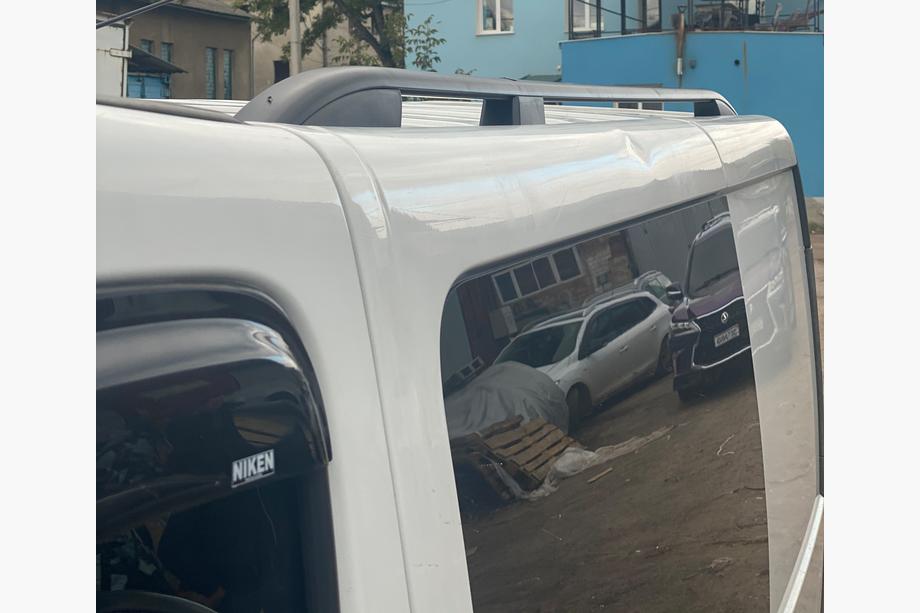 Opel Vivaro 2001–2015 Dachreling Skyport (schwarz) Kurzer Radstand Foto 2