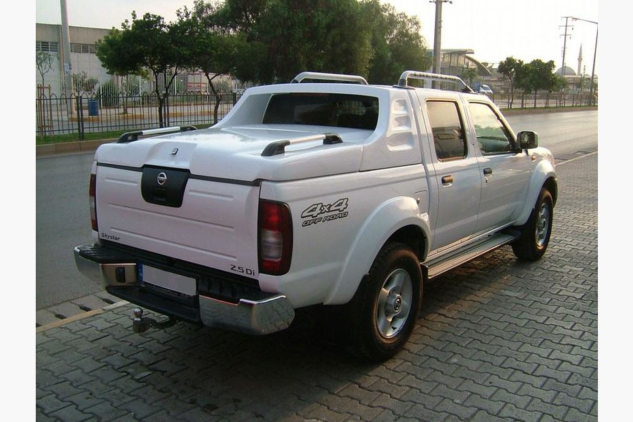 Nissan NP300 1999-2015 Laderaumabdeckung FULLBOX Image