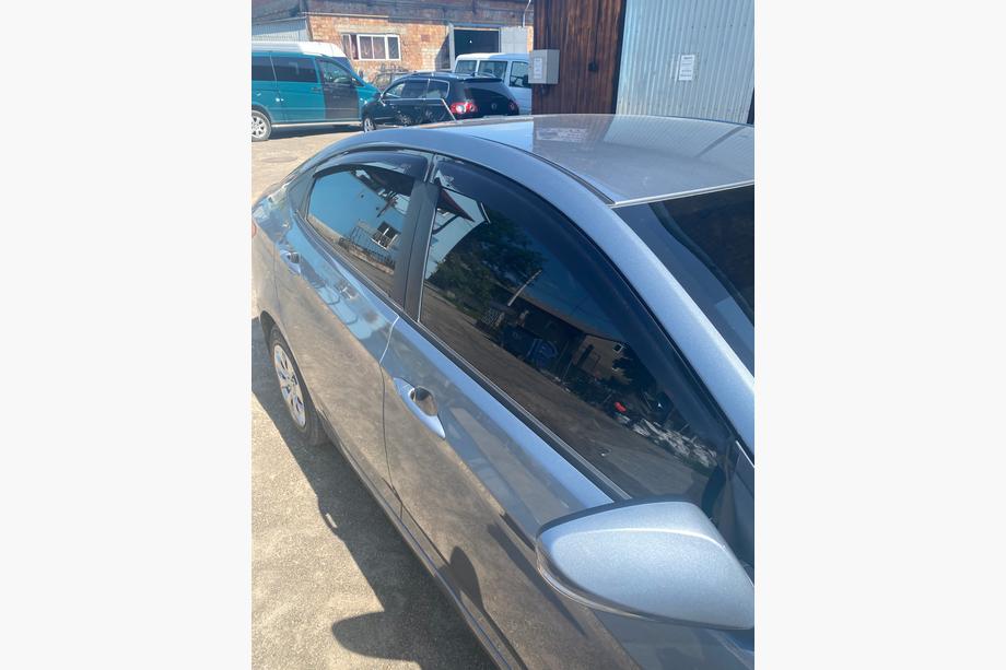 Hyundai Accent 2011-2017 Windabweiser SD (4 Stk, ANV) Foto 1
