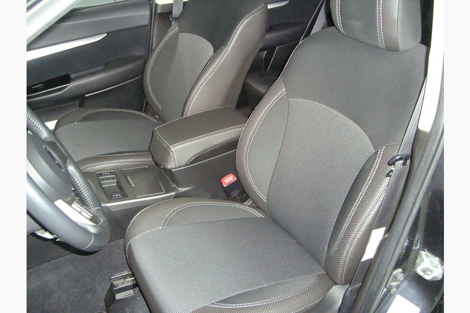 Subaru Outback 2009-2014 Autositzbezüge SoyuzAuto Premium Image
