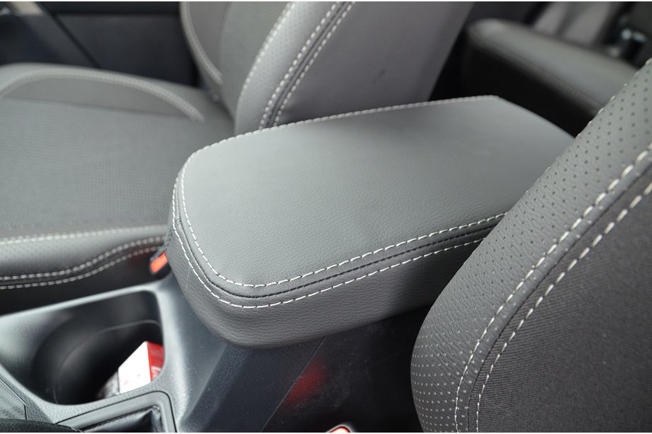 Toyota Rav 4 2013-2018 Autositzbezüge (Kunstleder↗Stoff, Premium) Foto 5