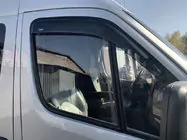 Volkswagen Crafter 2006-2016 Windabweiser (2 Stk, Niken) Foto 1