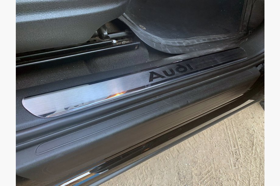 Audi Q5 2008-2017 Einstiegsleisten Abdeckungen innen (4 Stk, Carmos) Image