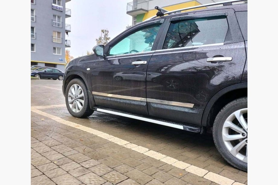 Nissan Qashqai 2010-2014 Seitenschweller Maya V1 (2 Stk., Aluminium) Image