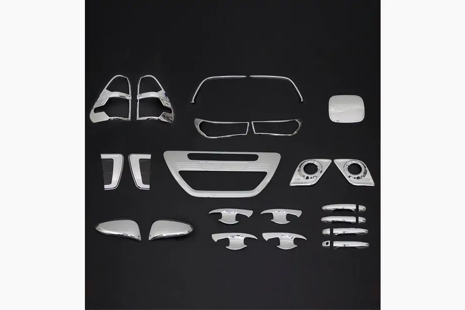 Toyota Hilux 2015- Satz Zierleisten (Chrom ABS) Image