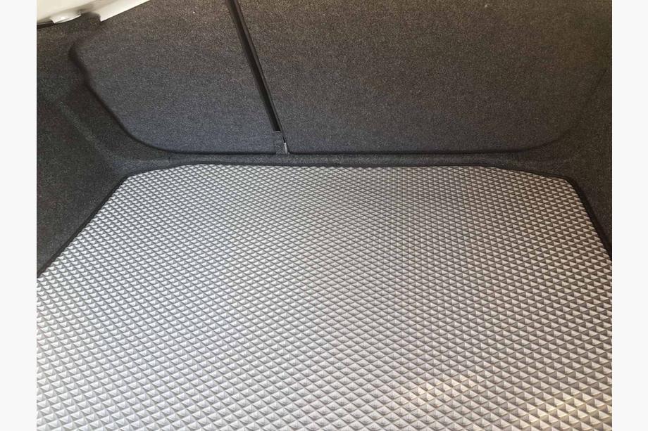 Volkswagen Jetta 2018- Kofferraummatte EVA Grau Foto 2