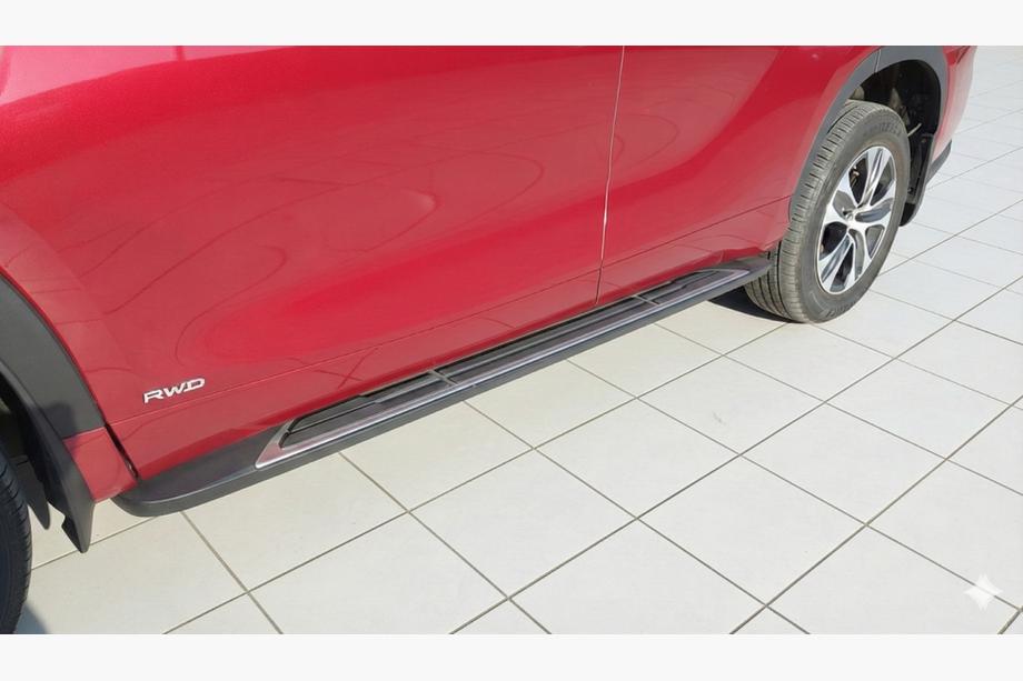 Toyota Highlander 2019- Seitliche Trittbretter OEM V1 (2 Stk., Aluminium) Foto 1