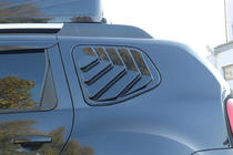 Dacia Duster 2008-2018 Fensterabdeckungen hinten EuroCap (2 Stk, ABS) Foto 2