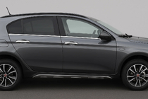 Fiat Tipo Cross 2021- Fensterleisten unten Edelstahl Carmos - Türkischer Edelstahl Foto 1
