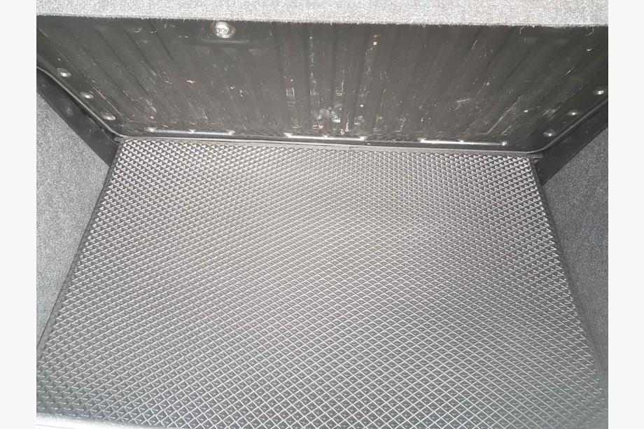 Fiat Punto Grande/EVO 2006-2018 EVA Kofferraummatte (schwarz) Foto 2