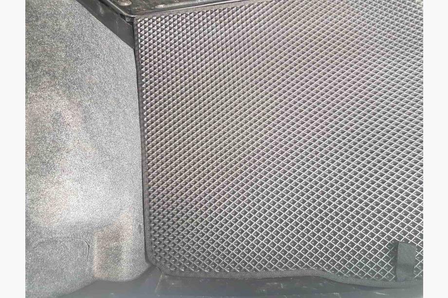 Fiat Punto Grande/EVO 2006-2018 EVA Kofferraummatte (schwarz) Foto 5