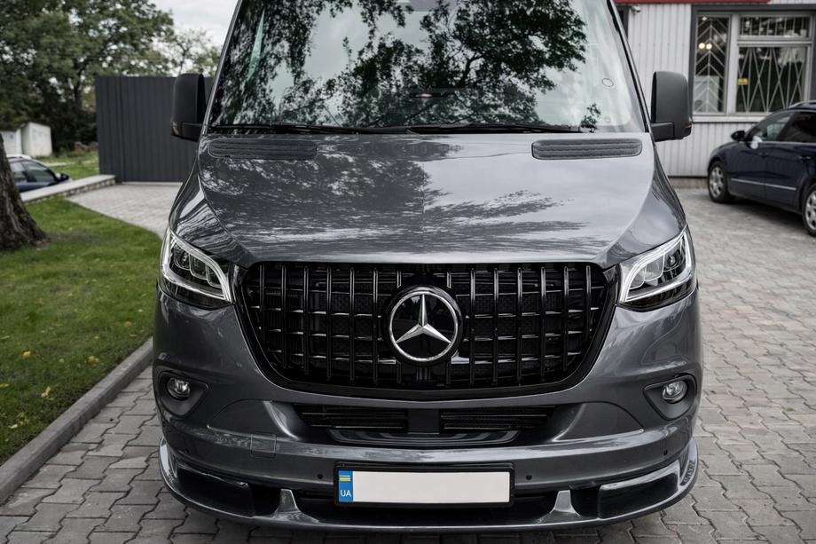 Mercedes Sprinter W907/W910 2018- Untere Frontspoilerlippe (grundiert zum Lackieren) Foto 1