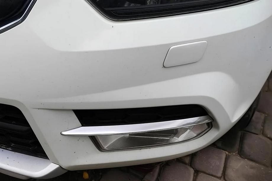 Skoda Yeti 2009-2017 Edelstahl Abdeckung für vordere Stoßstange (2009-2013, 2 Stk.) Foto 1