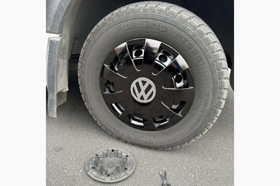 Volkswagen Crafter 2006-2016 Radkappen schwarz ABS (1-teilig, 4 Stk) Foto 1