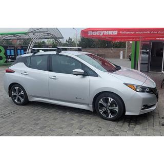 Dachträger für glattes Dach (Chrom, Paar) Nissan Leaf 2017- Foto 2