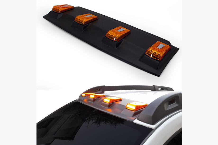 Dacia Duster 2008-2018 Windschutzscheibenblende V2 (LED) Foto 1