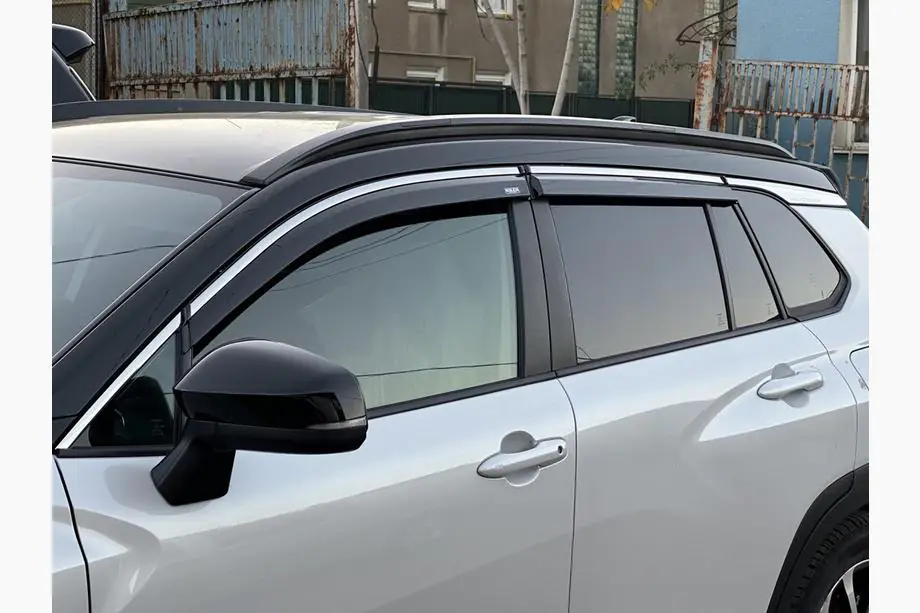 Toyota Corolla Cross 2020- Windabweiser mit Chromleiste (4 Stk, Niken) Image