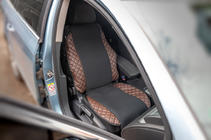 Autositzauflage ECO und Stoff (1 Stk, Braun mit schwarzer Naht + Stoff) Foto 1