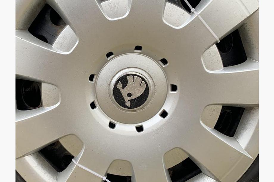 Skoda Felgenaufkleber 60mm 8932A (4 Stk) Image