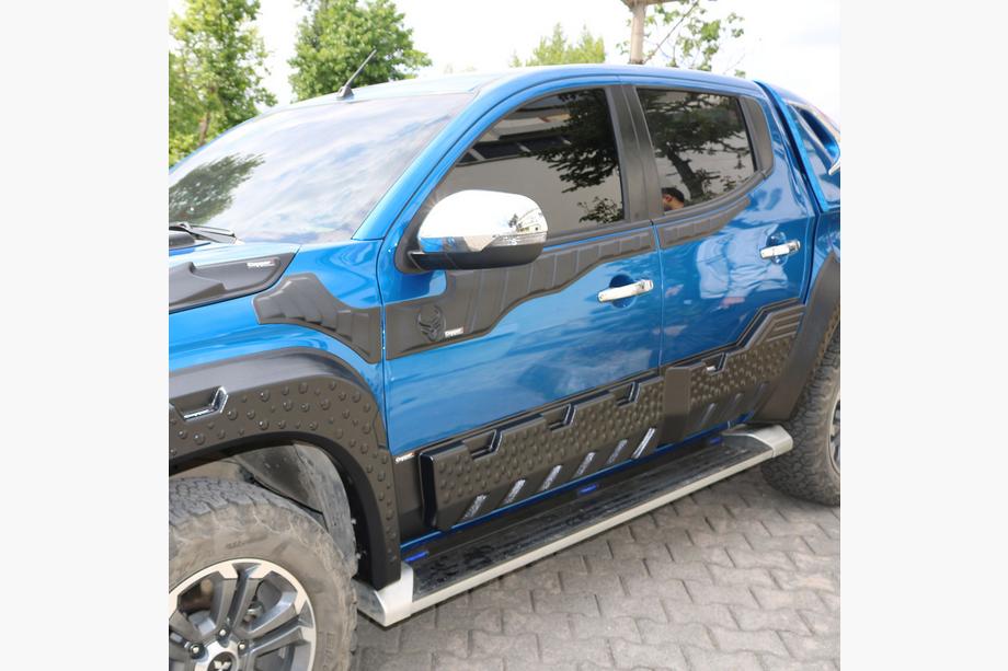 Mitsubishi L200 2015-2024 Obere Türleisten 2019+ (6 Stk, ABS) Foto 2