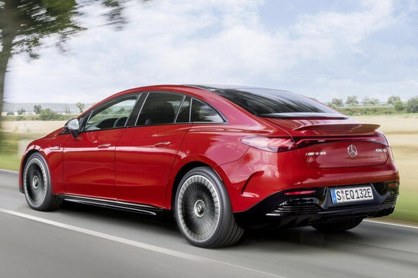 Testbericht zur Elektrolimousine Mercedes-Benz EQE (V295) Foto 4