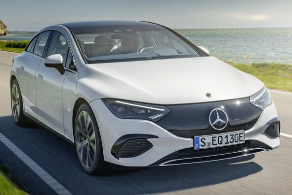 Testbericht zur Elektrolimousine Mercedes-Benz EQE (V295) Foto 2