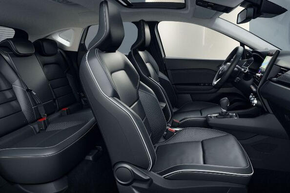 Überblick über den kompakten Crossover Mitsubishi ASX der vierten Generation Foto 6