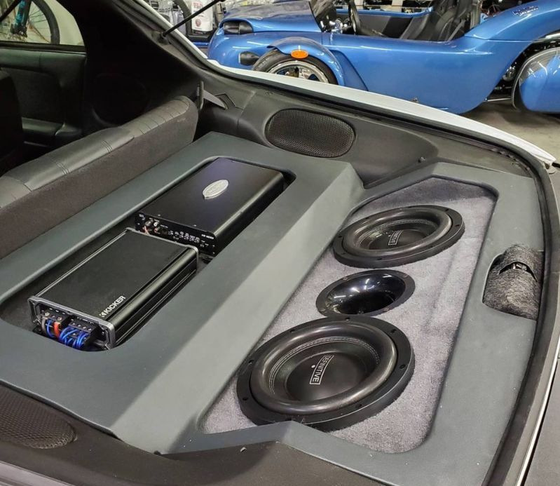 So wählen Sie einen Soundverstärker für ein Auto aus: Tipps und Empfehlungen