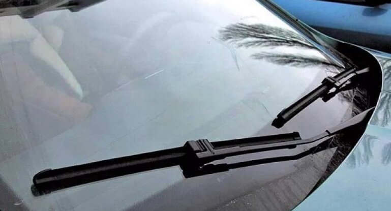 So wählen Sie Scheibenwischer für ein Auto aus: Leitfaden und Empfehlungen