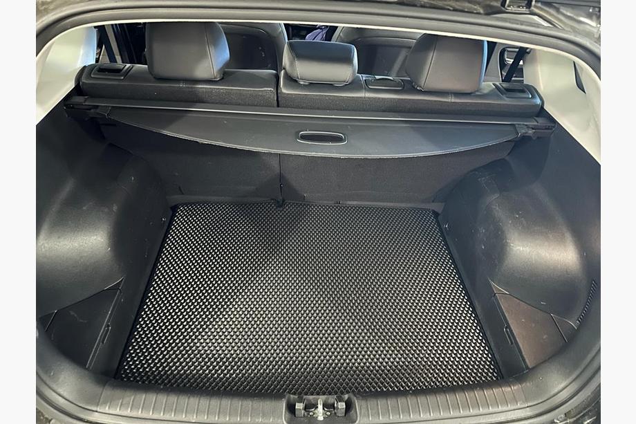 Kia Niro 2016–2021 EVA Kofferraummatte (schwarz) Image