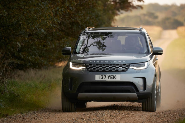 Rückblick auf die fünfte Generation des Land Rover Discovery SUV Foto 3