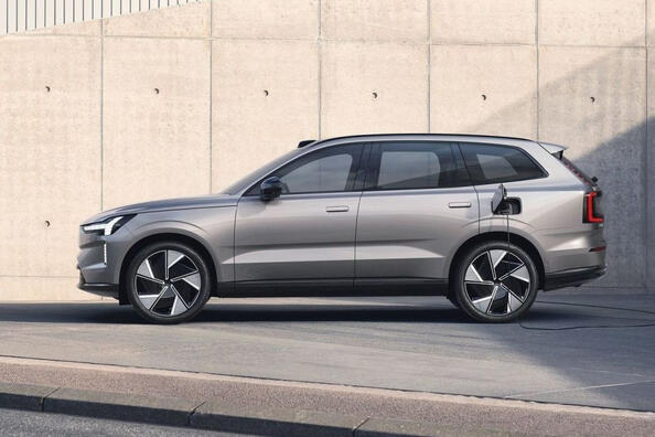 Testbericht zum elektrischen Allrad-Crossover Volvo EX90 Foto 4