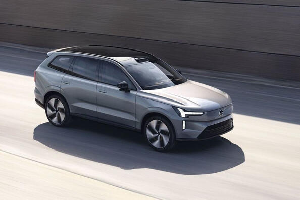 Testbericht zum elektrischen Allrad-Crossover Volvo EX90 Foto 2